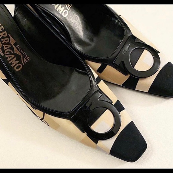 Salvatore Ferragamo pumps - Picture 2 of 3